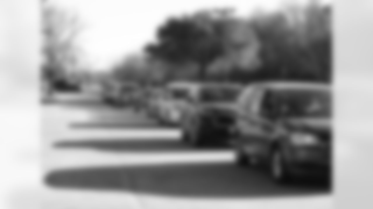 An image from the Feb. 23, 2021 CD Winter Storm Relief Food Trucks event at Sunnyside park in Houston, TX.