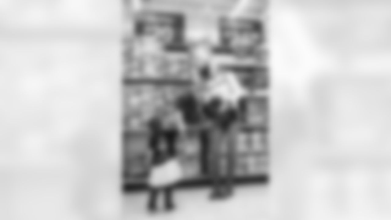 An image from Laremy's shopping event in Houston, TX on Dec. 21, 2021.