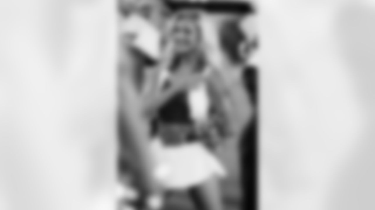 HTC Rachel - Texas Christian University Showgirls Dance (2)
