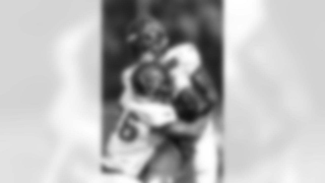 2021_0810_TrainingCamp_Practice12_edits_0022