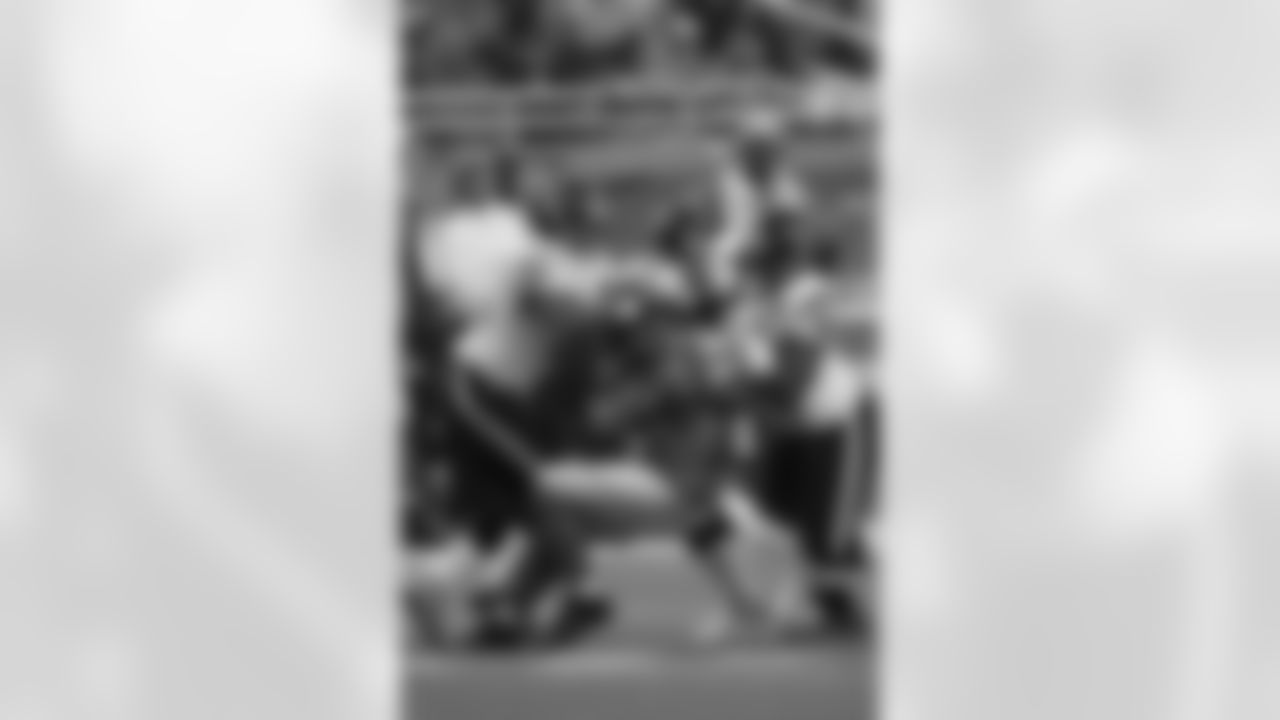 sharpton_mitchell_TexansLionsMW_0827