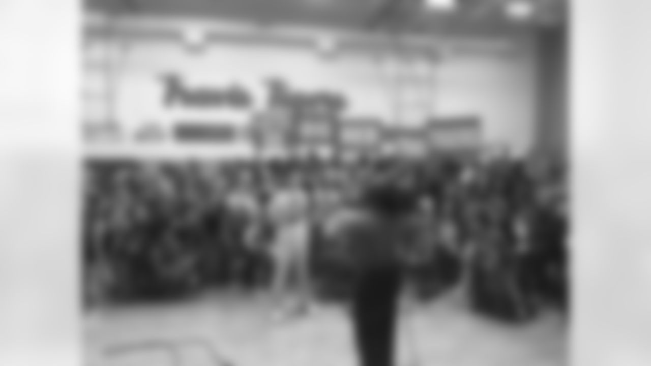 HTC Aqsa - William B. Travis High School Dance (2)