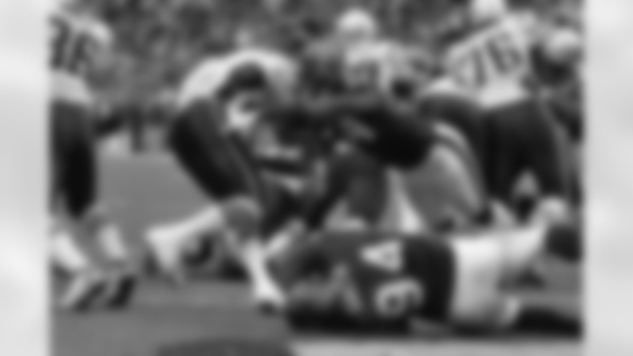 Smith, Diles FF Patriots-Texans_MW_0713
