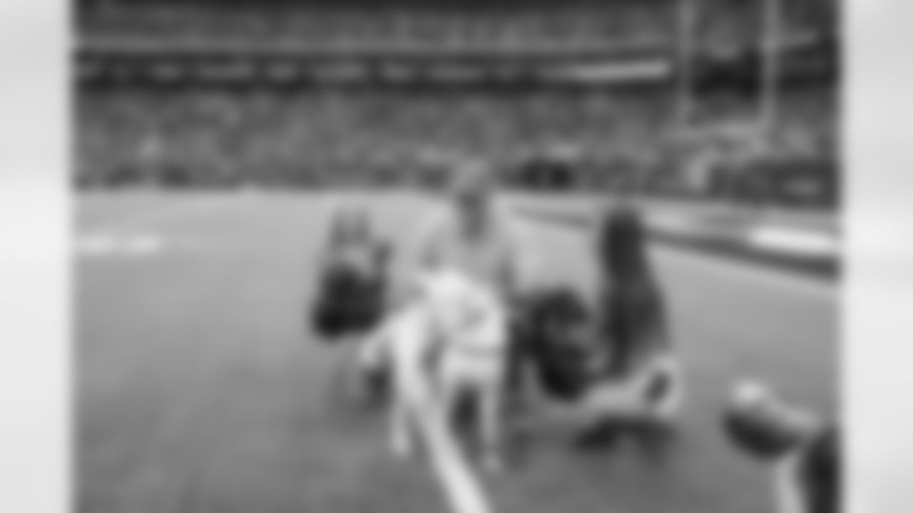 A Dec 18, 2022 image from the Regular Season week 15 game between the Houston Texans and the Kansas City Chiefs at NRG Stadium in Houston, TX.