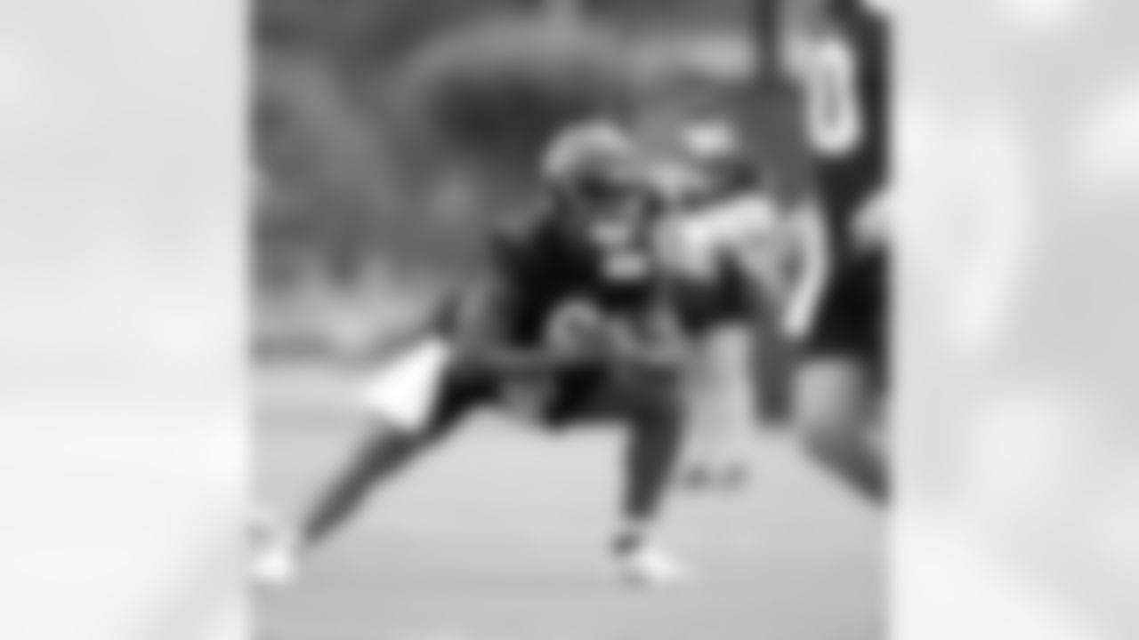 An image from the May 14, 2021 Offseason Practice during the Rookie Mini Camp in Houston, TX.