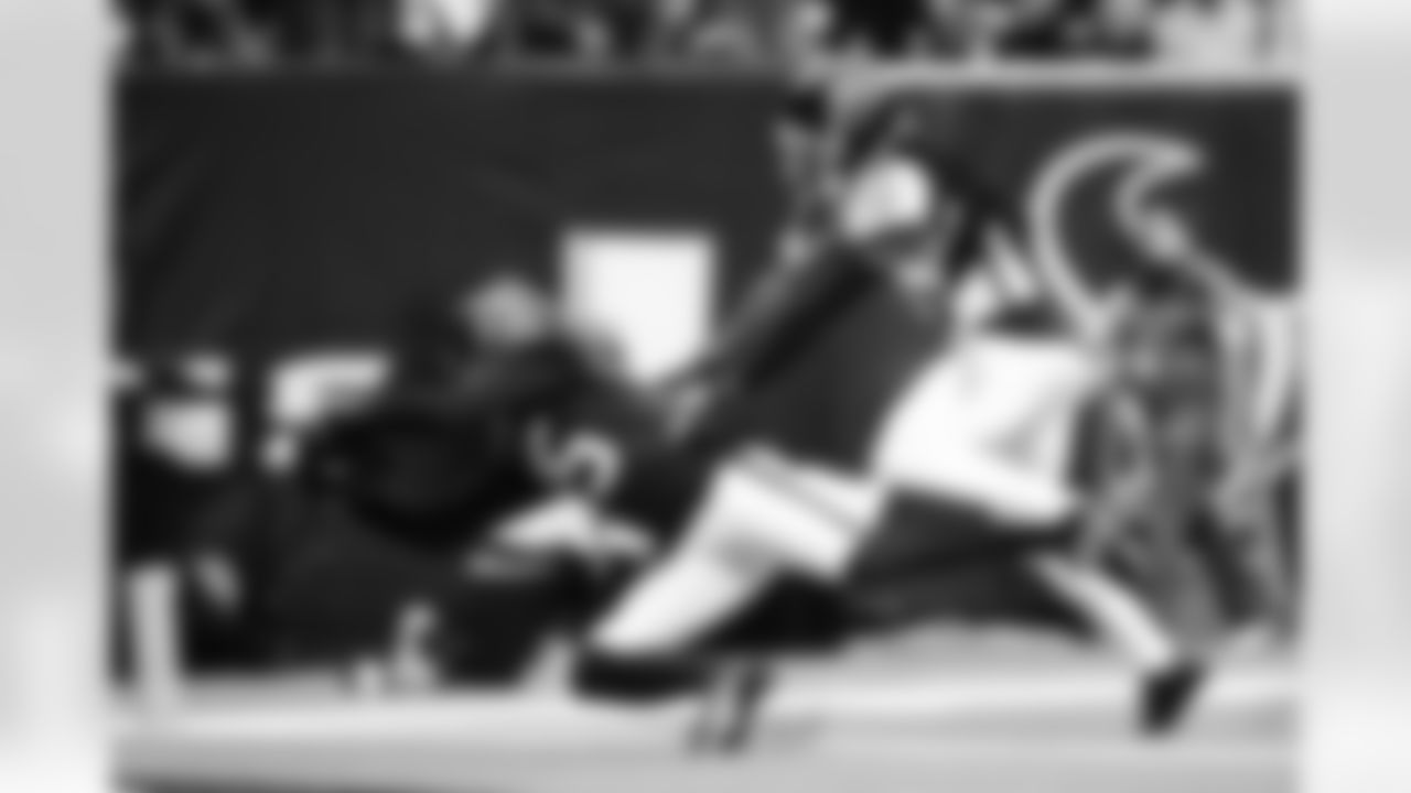 An image from the regular season week 18 game between the Houston Texans and the Tennessee Titans at NRG Stadium in Houston, TX, on Jan 9, 2022.