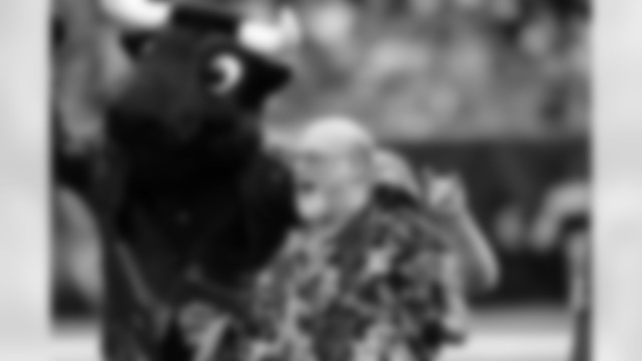 2023_0101_Jaguars_Home_1037