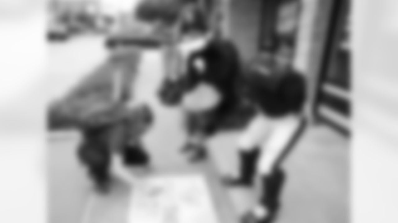An image from the Oct. 8, 2020 #BeatTheJags sidewalk chalking event in Houston, TX.