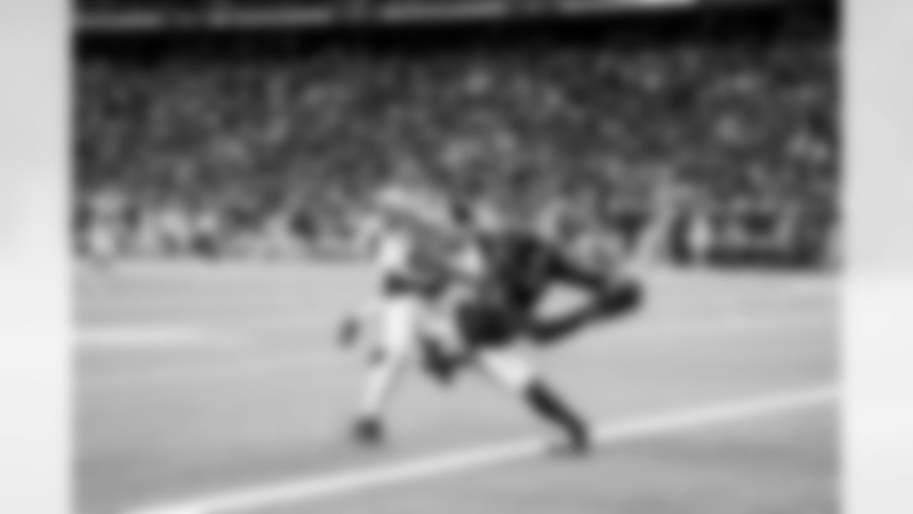 An image from the regular season week 18 game between the Houston Texans and the Tennessee Titans at NRG Stadium in Houston, TX, on Jan 9, 2022.