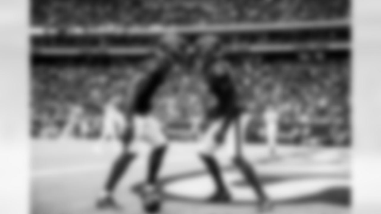 An image from the regular season week 18 game between the Houston Texans and the Tennessee Titans at NRG Stadium in Houston, TX, on Jan 9, 2022.