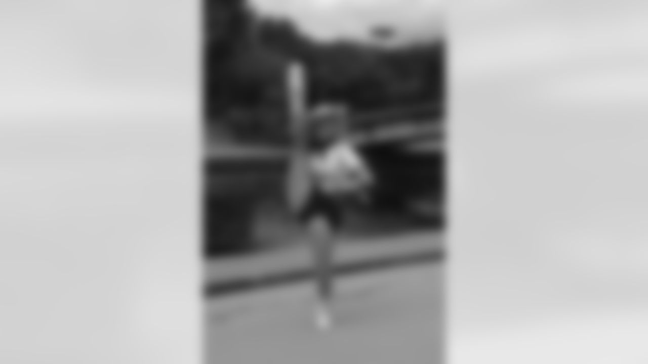 HTC Victoria W -