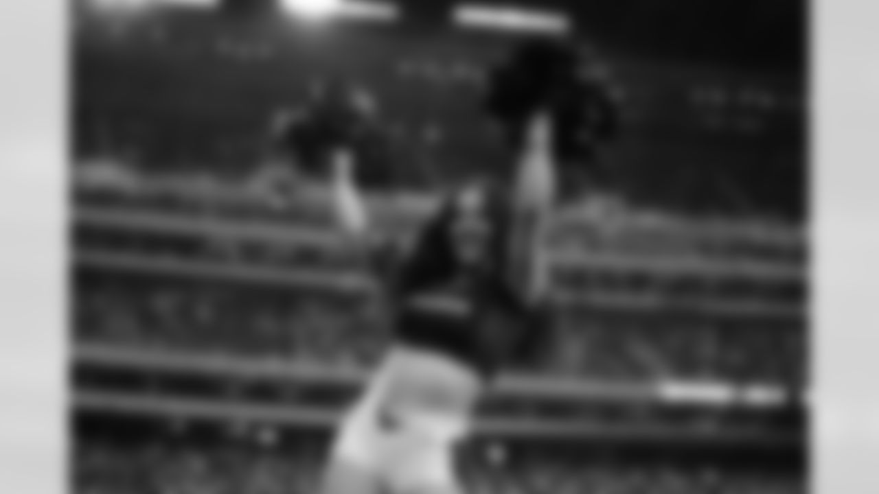 An image from the regular season week 18 game between the Houston Texans and the Tennessee Titans at NRG Stadium in Houston, TX, on Jan 9, 2022.