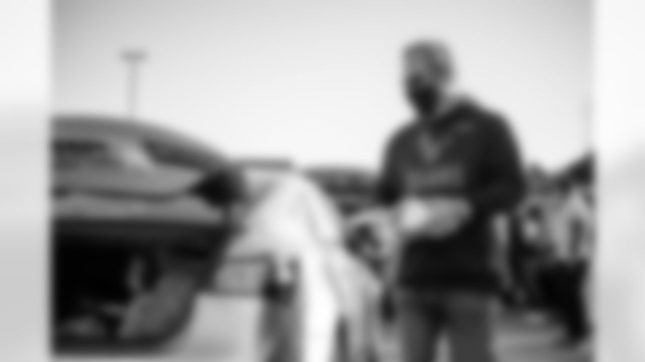 0170_Texans-USOThanksgiving_111920_MCW