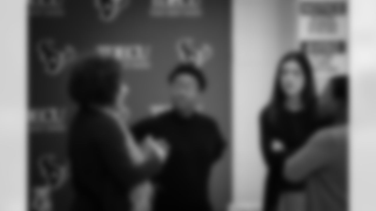 2022_1114_CorporateDevelopment_FamilyFinancialLiteracyNight_0010