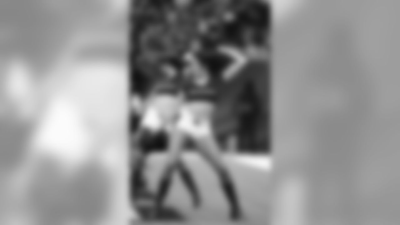 EDY07684