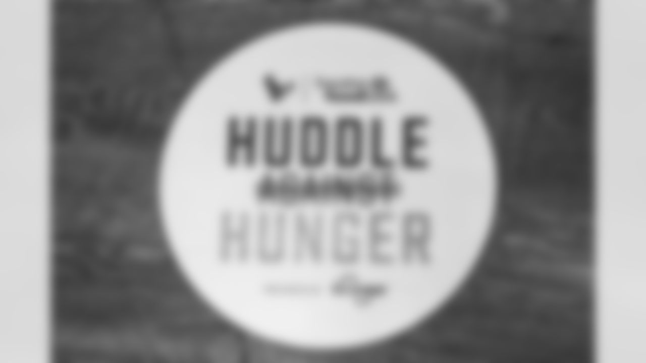 An image from the May 18, 2021 CD Huddle Against Hunger Kroger event in Houston, TX.