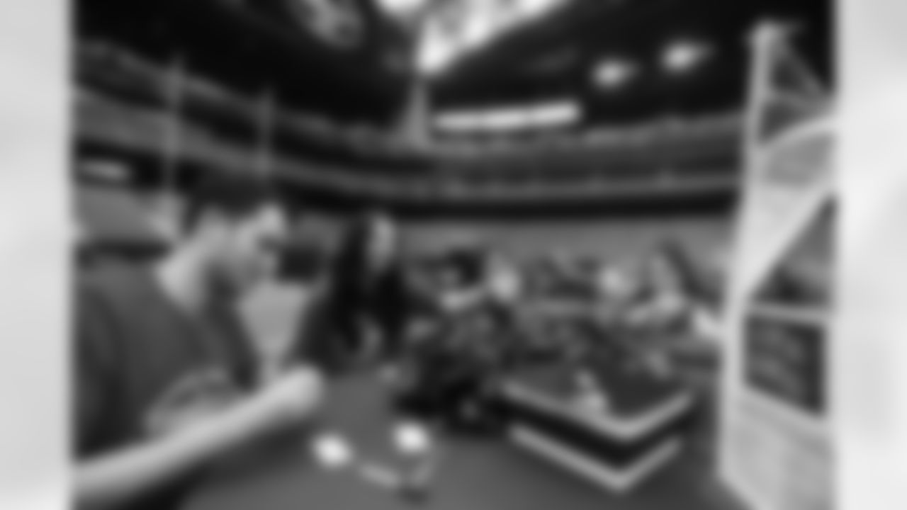 2022_1010_CD_StaffFoundersDay_0108
