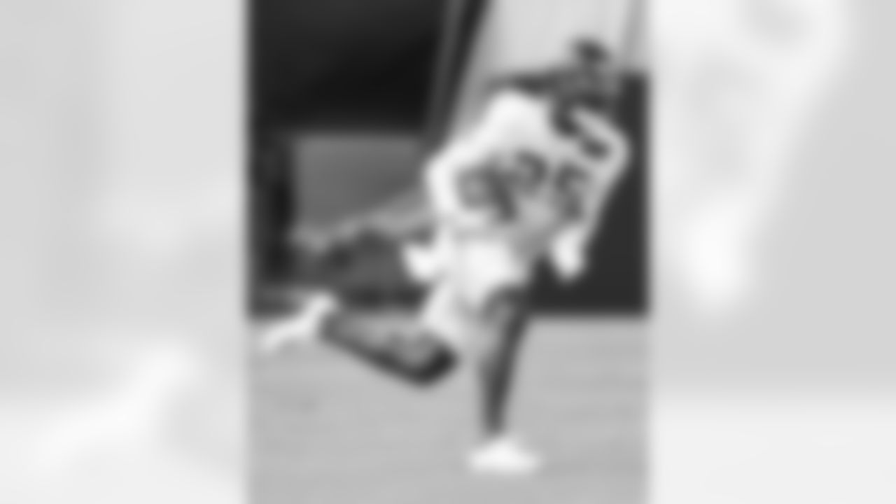 2021_0817_TrainingCamp_Practice16_edits_0030