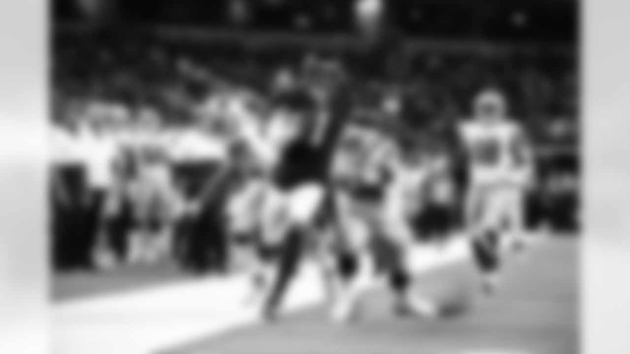 An image from the Aug. 21, 2021 Houston Texans preseason game 2 against the Dallas Cowboys at AT&T Stadium. The Texans won 20-14.