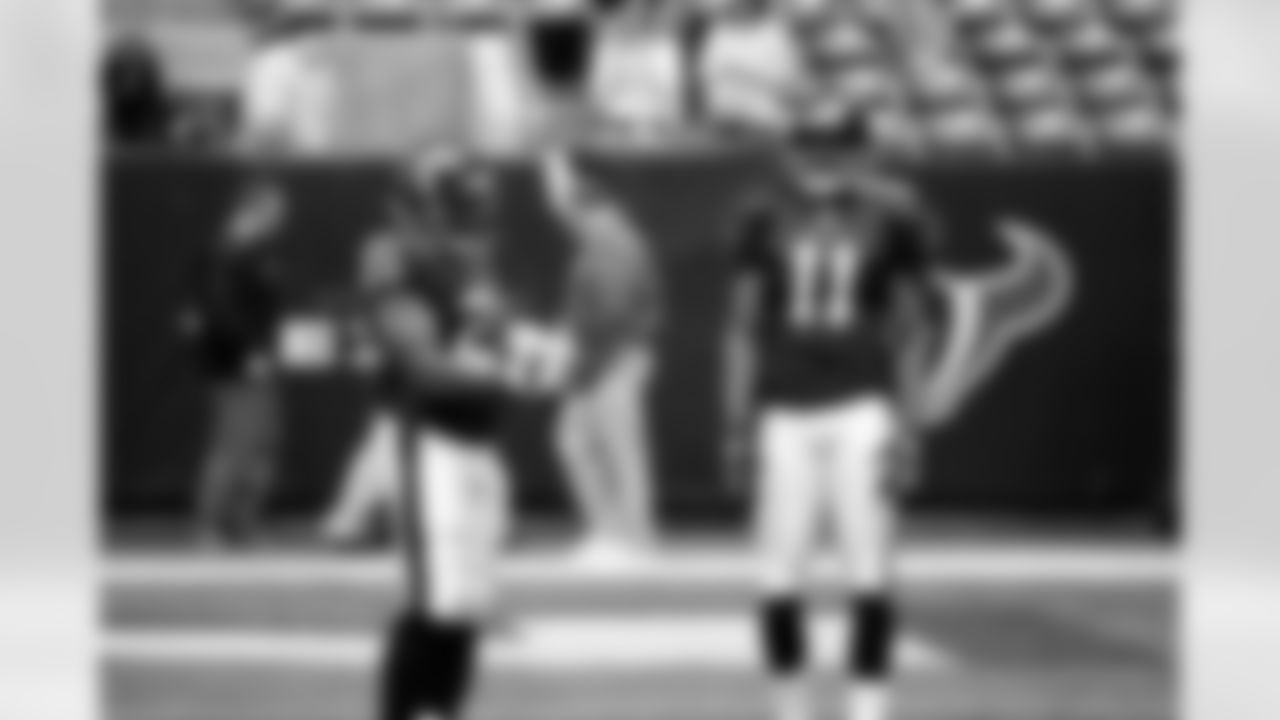Running back Ryan Moats and wide receiver Andre' Davis