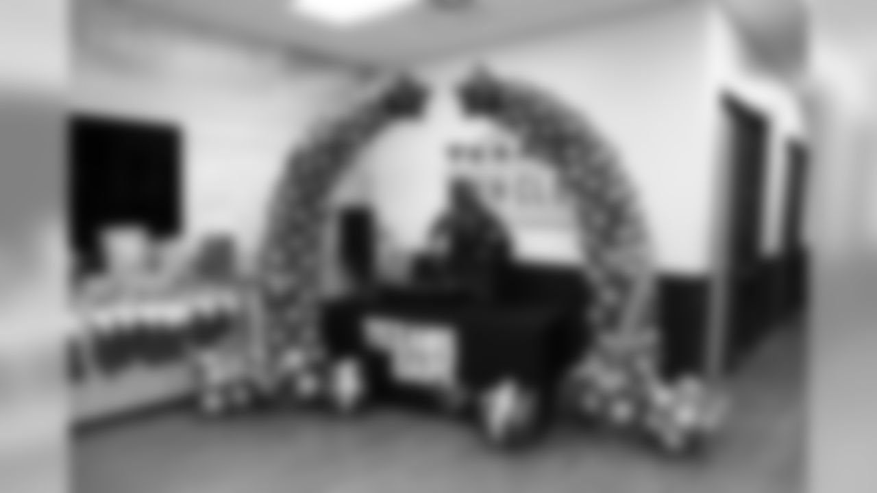 An image from the Dec. 10, 2019 Houston Texans Teen Club holiday party.