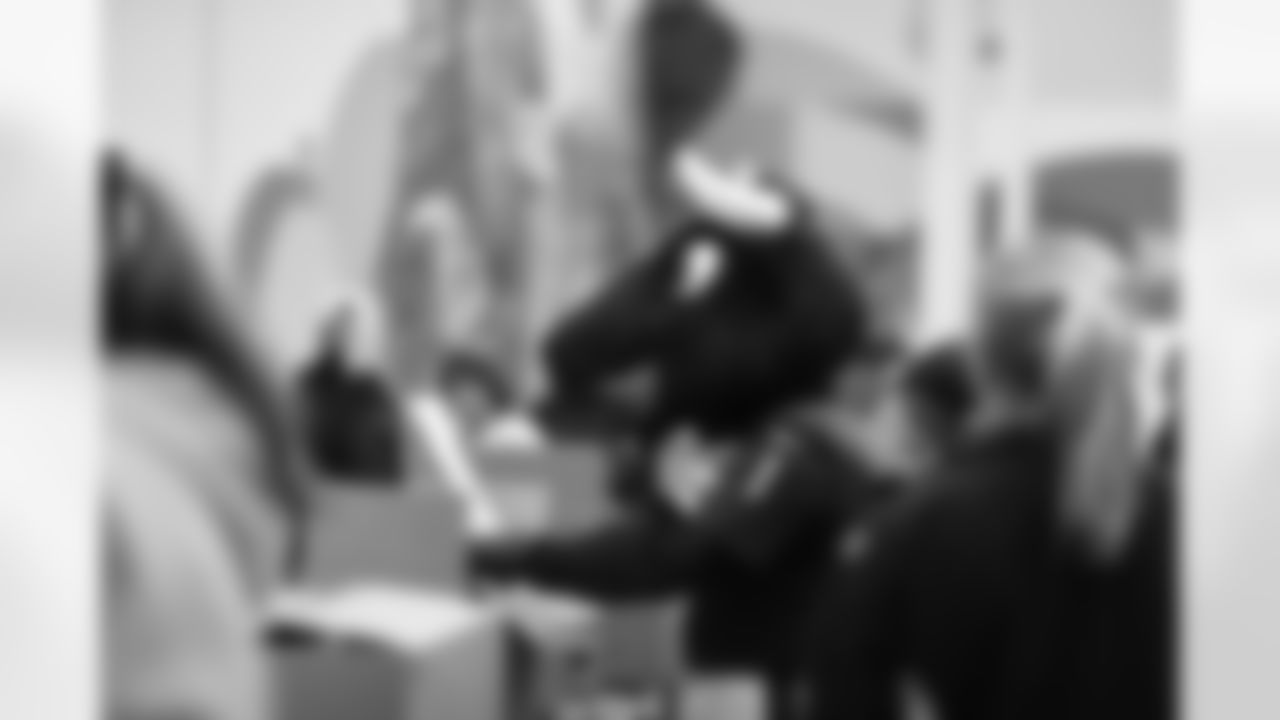 An image from the March 8, 2022 community development event at the Houston Food Bank.