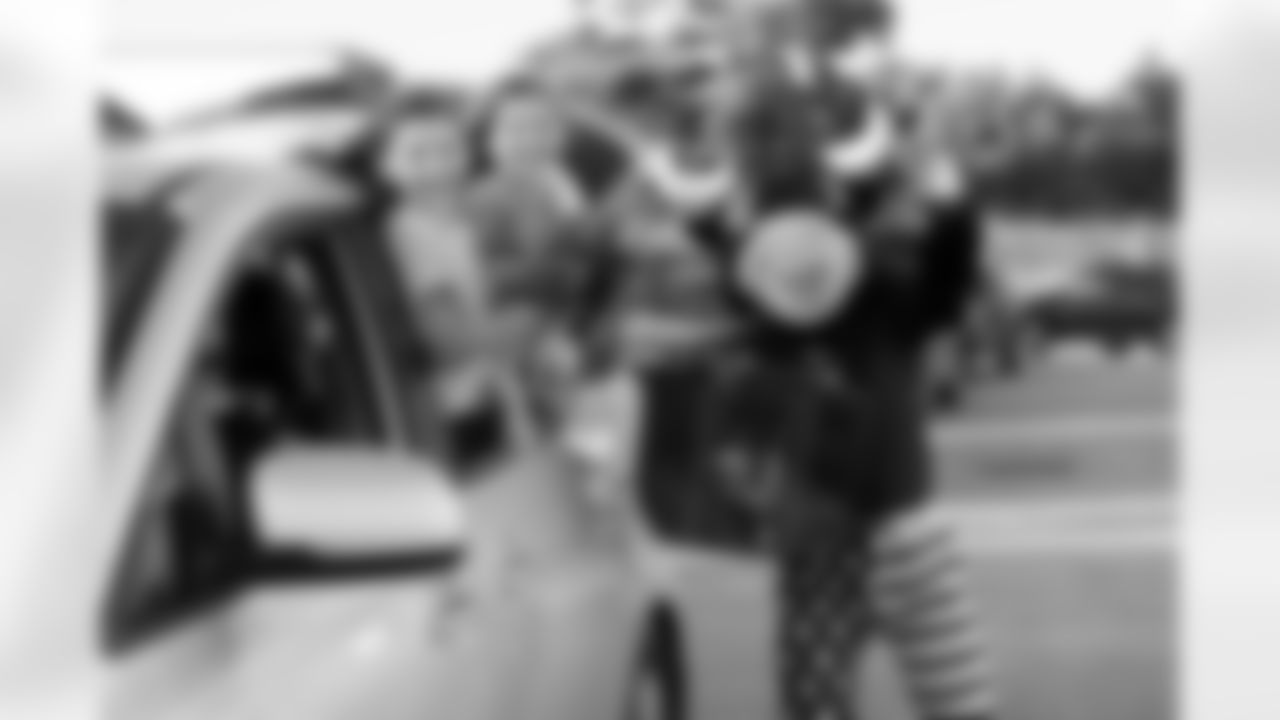 0124_Texans-USOThanksgiving_111920_MCW
