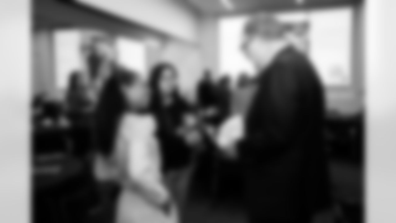 An image from the Houston Texans and Amegy Bank Small Business Boost Presentation at Amegy Bank Tower in Houston, TX, on March 11, 2022.