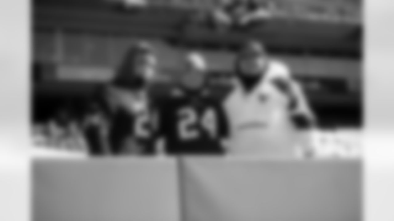 A Dec 24, 2022 image from the Regular Season week 16 game between the Houston Texans and the Tennessee Titans at Nissan Stadium in Nashville, TN.