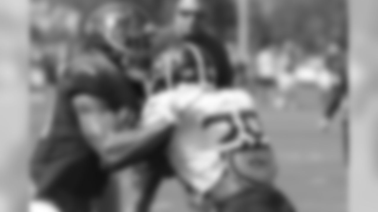 titans-bucs-practice-180815b43825