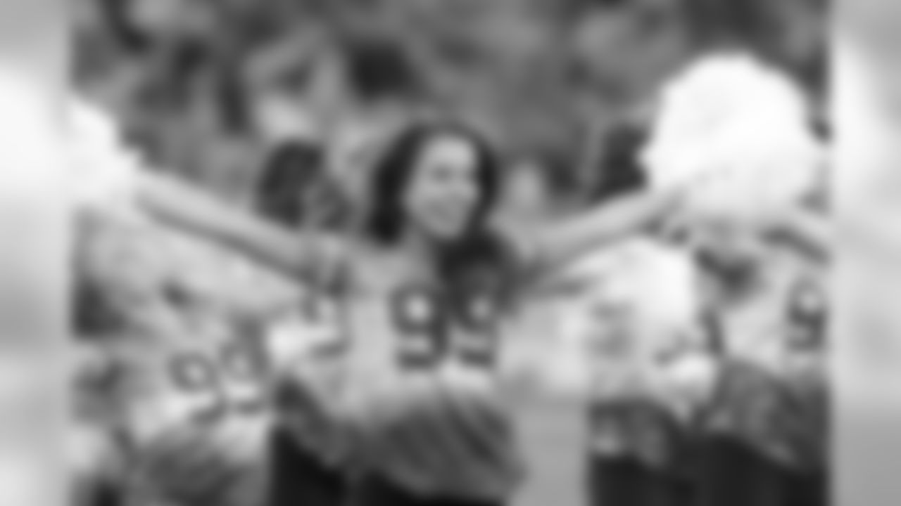 titans2018jets-cheer363405