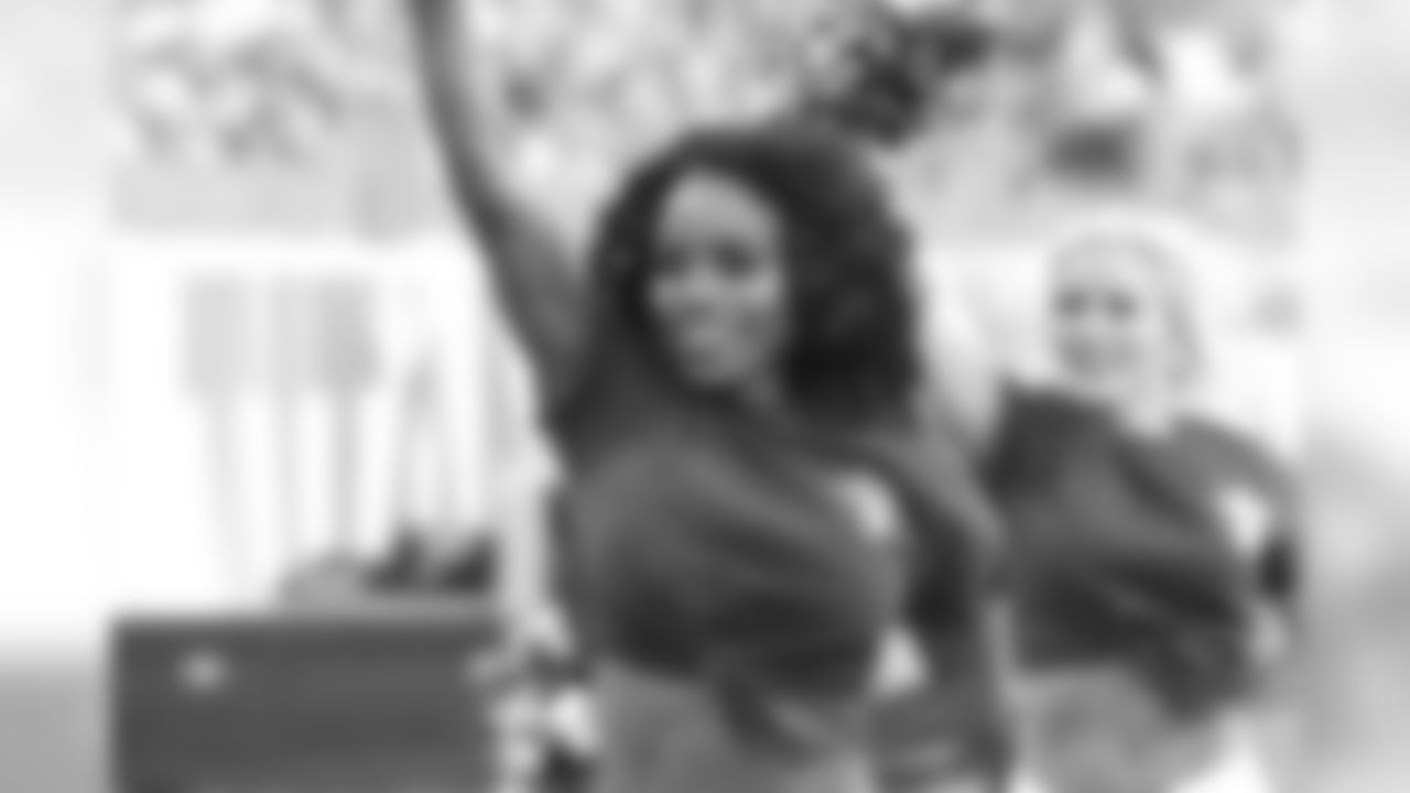titans2018jets-cheer163367