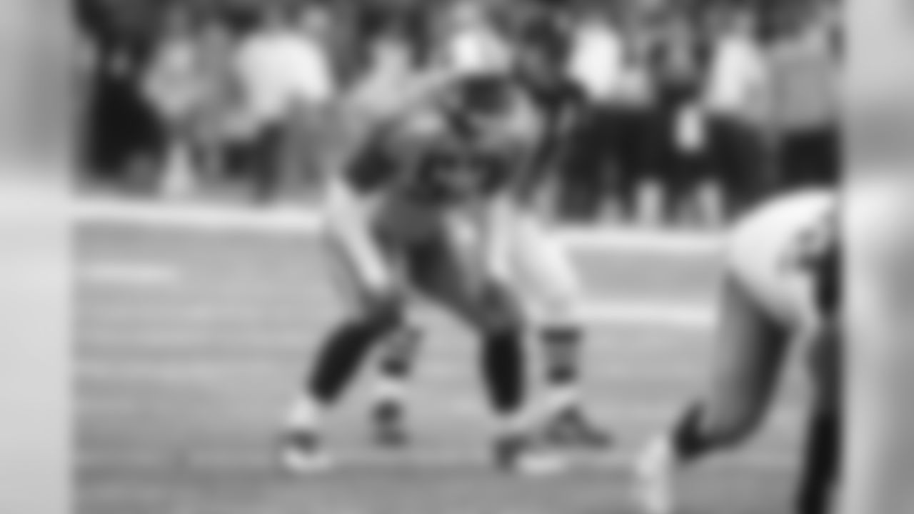 The Titans selected Keith Bulluck with the 30th overall selection in the 2000 NFL Draft.