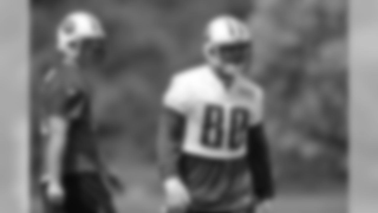 Titans veteran and rookie players practice during Tuesday's organized training session at Baptist Sports Park in Nashville, Tenn.