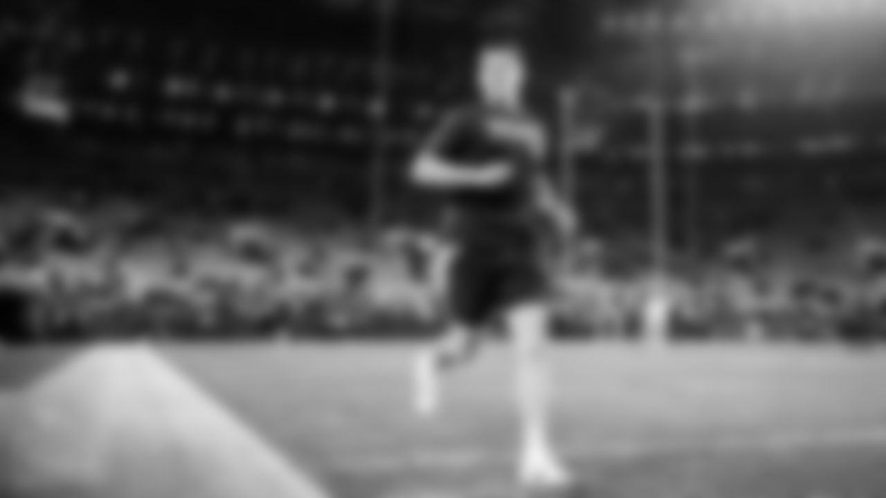 Thursday Night Football game between the Tennessee Titans and the Green Bay Packers at Lambeau Field on November 17, 2022 in Green Bay, WI. Photo By \102032000027/Tennessee Titans