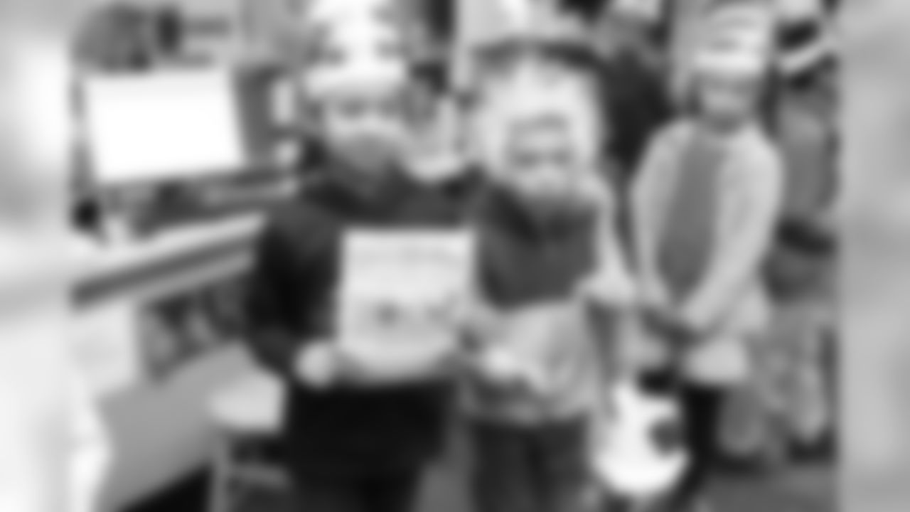 190225-reading-kids69885