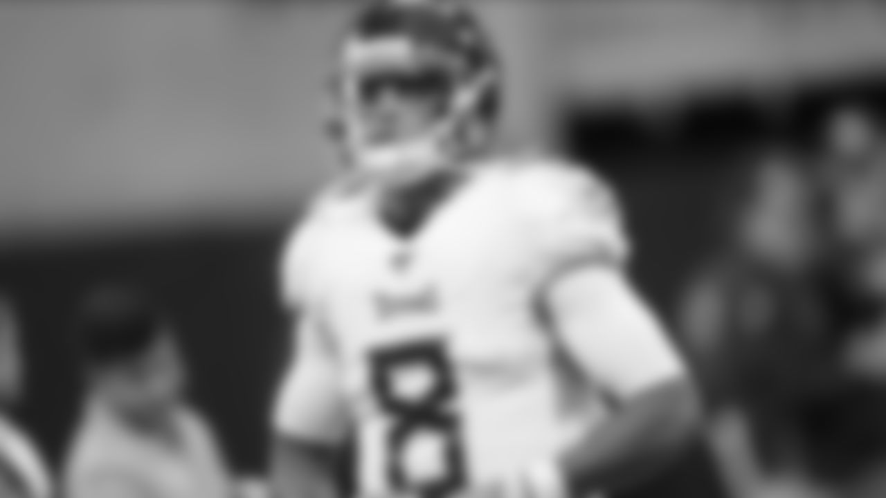 Tennessee Titans quarterback Marcus Mariota (8) warms up befopre the first half of an NFL football game between the Atlanta Falcons and the Tennessee Titans, Sunday, Sept. 29, 2019, in Atlanta. (AP Photo/John Bazemore)