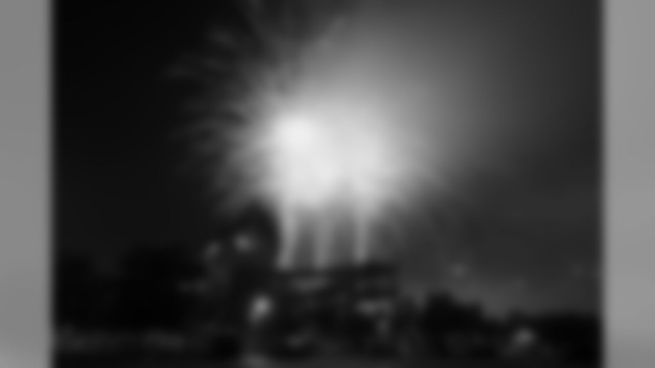 NASHVILLE, TN - JULY 04, 2019 - Fourth of July Fireworks at Nissan Stadium in Nashville, TN. Photo By Donald Page/Tennessee Titans