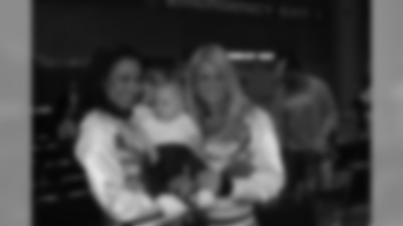 miracle-reunion