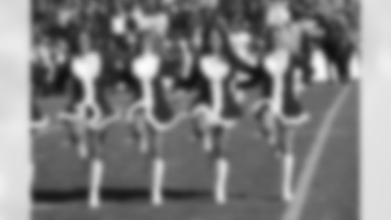 12/21/08-Cheerleader Gallery
