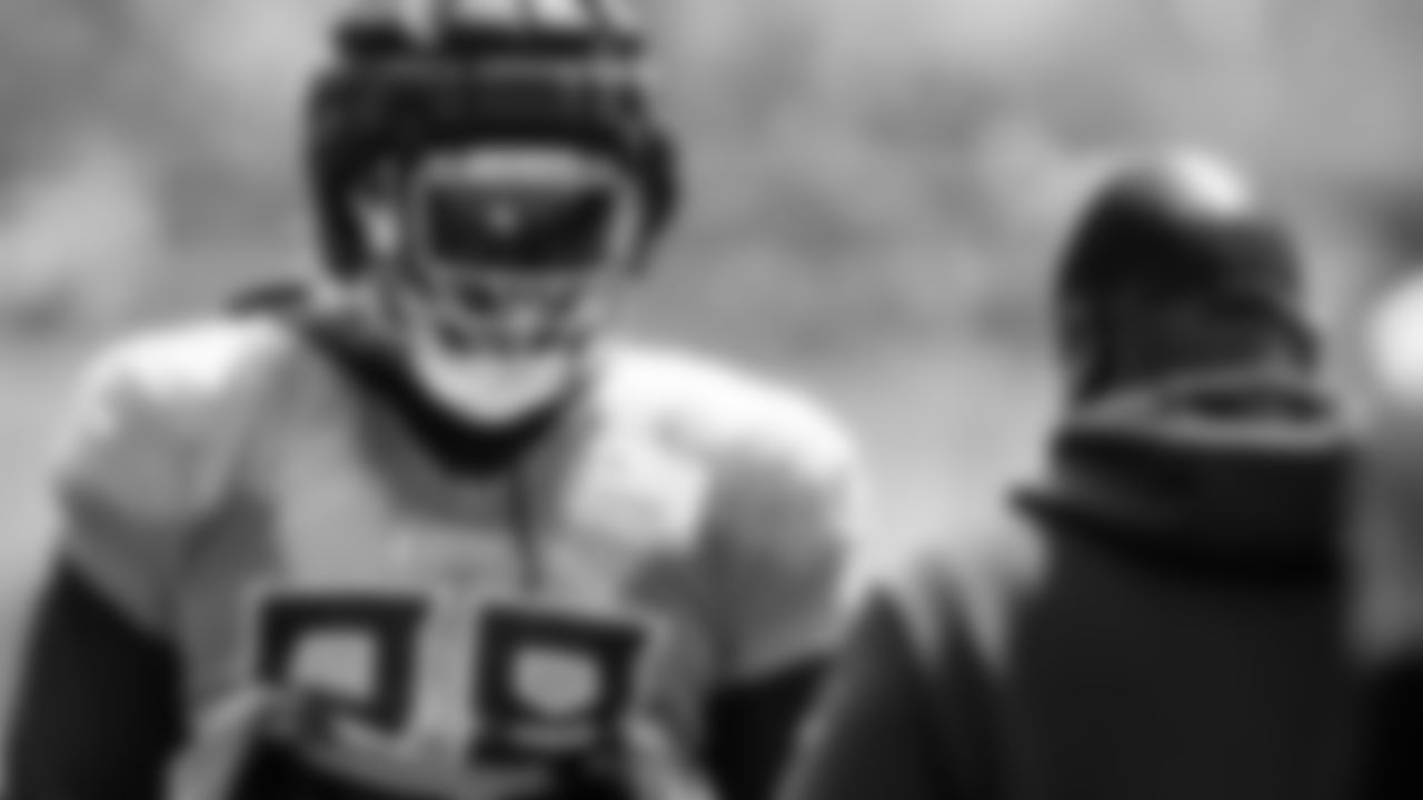 Defensive lineman Jeffery Simmons #98 of the Tennessee Titans during practice at the Ascension Saint Thomas Sports Park on September 6, 2023 in Nashville, TN. Photo By Donald Page/Tennessee Titans