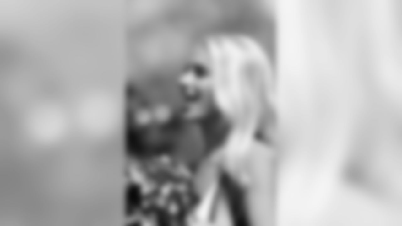 cheerleaders-2018eagles151275