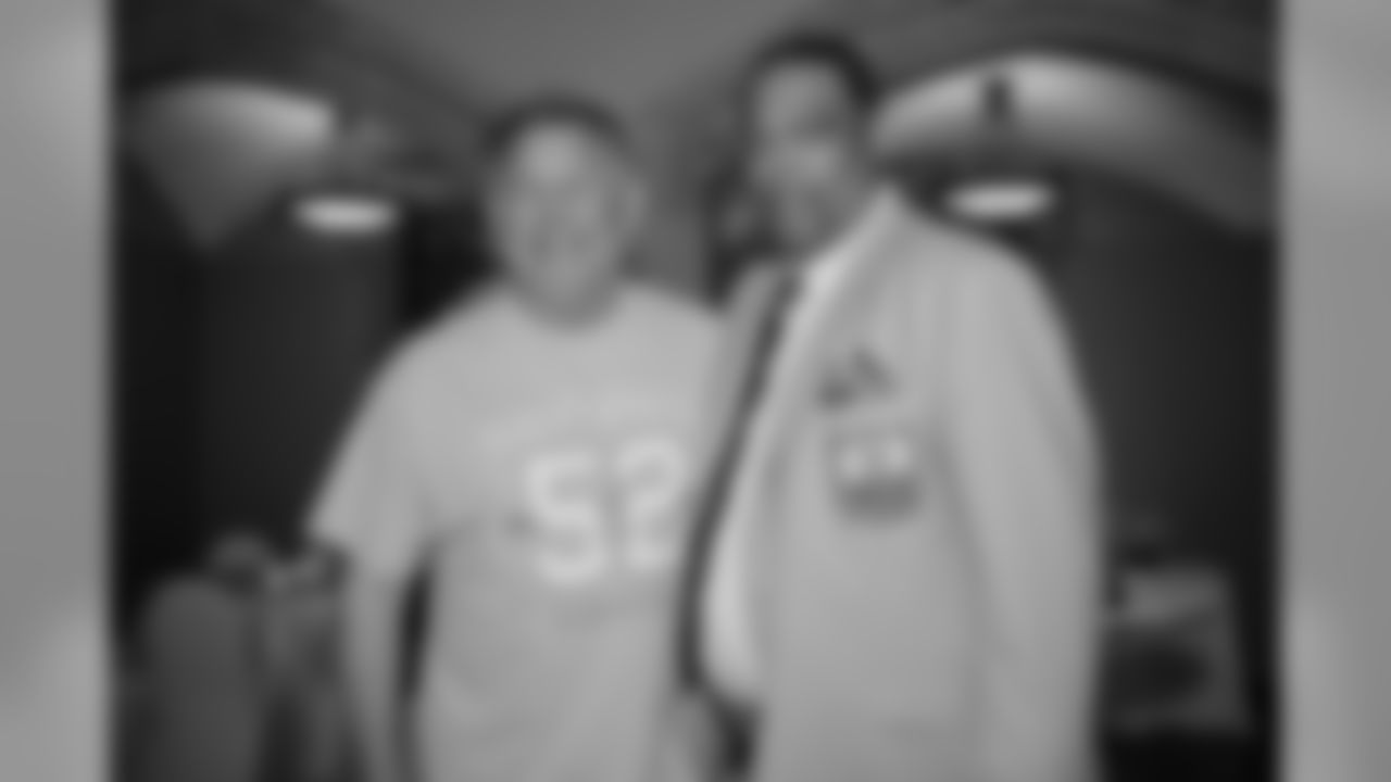 robert-brazile_2018-enshrinement_HOF_Party53788