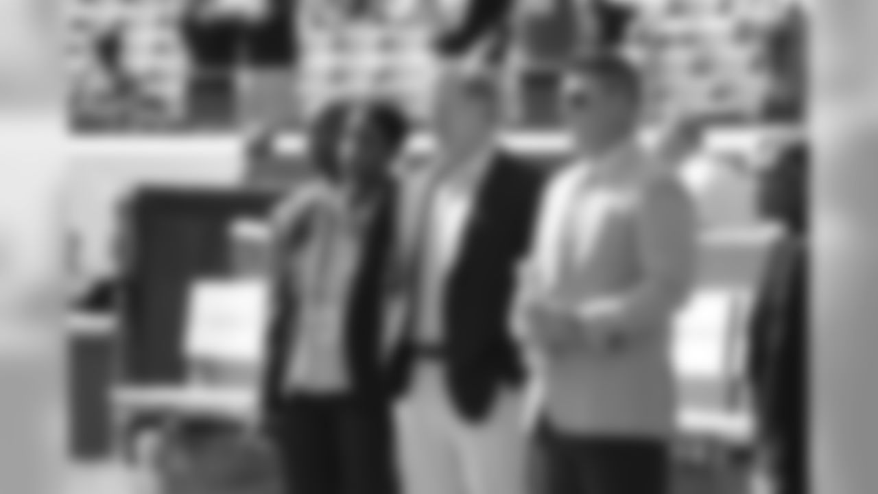 ownership2018eaglesB51592