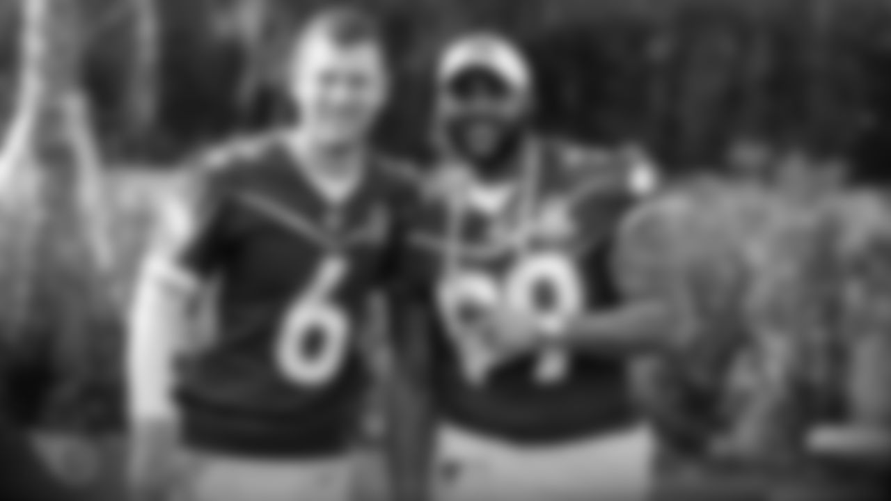 ORLANDO, FL - JANUARY 23, 2020 - Punter Brett Kern #6 of the Tennessee Titans and Defensive tackle Jurrell Casey #99 of the Tennessee Titans at the 2020 NFL Pro Bowl team photo. Photo By Donald Page/Tennessee Titans