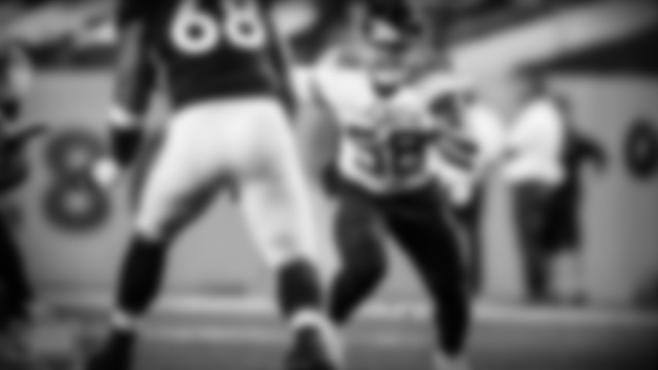 DENVER, CO - SEPTEMBER 14, 2020 - Outside linebacker Harold Landry III #58 of the Tennessee Titans during the Monday Night Football game between the Tennessee Titans and the Denver Broncos at Empower Field at Mile High. Photo By Donald Page/Tennessee Titans