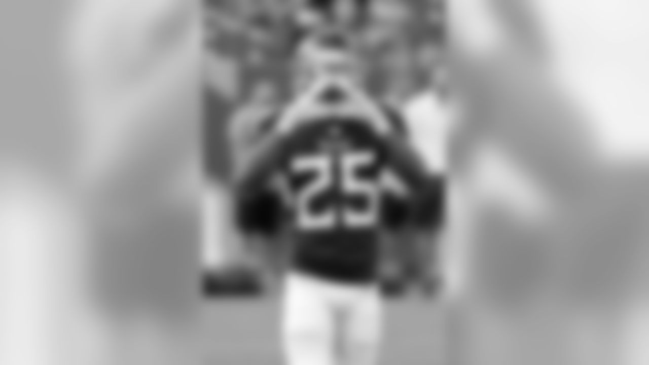 Tennessee Titans cornerback Adoree' Jackson warms up before a preseason NFL football game against the Tampa Bay Buccaneers Saturday, Aug. 18, 2018, in Nashville, Tenn. (AP Photo/Mark Zaleski)