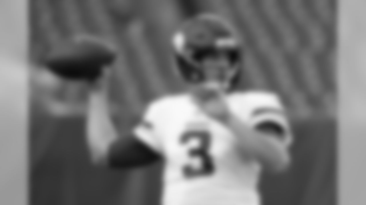 Minnesota Vikings quarterback Trevor Siemian warms up before a preseason NFL football game against the Tennessee Titans Thursday, Aug. 30, 2018, in Nashville, Tenn. (AP Photo/Mark Zaleski)