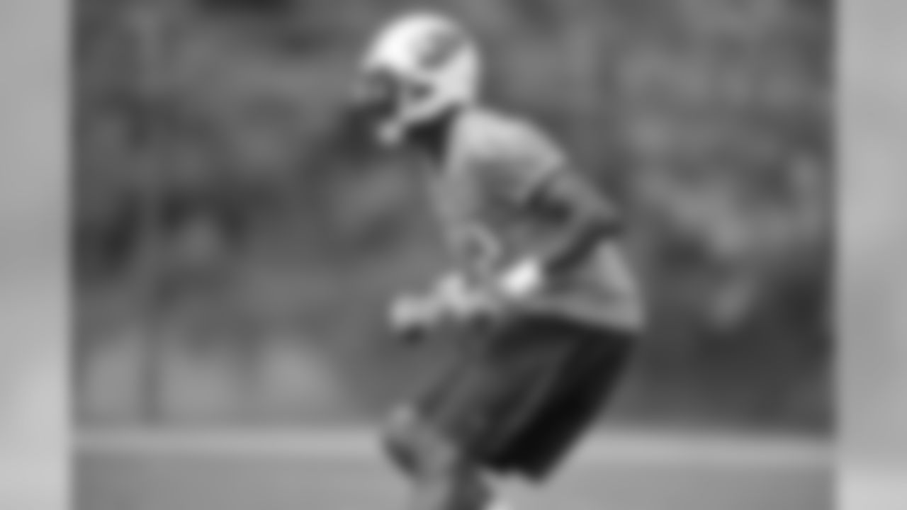 Titans rookies take part in their first practice at Baptist Sports Park on Friday, April 30, 2010.