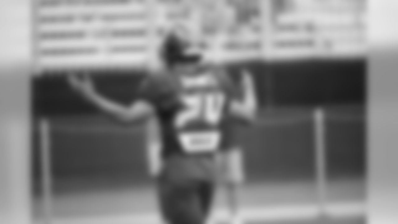 training-camp-buccaneers-180816b44174